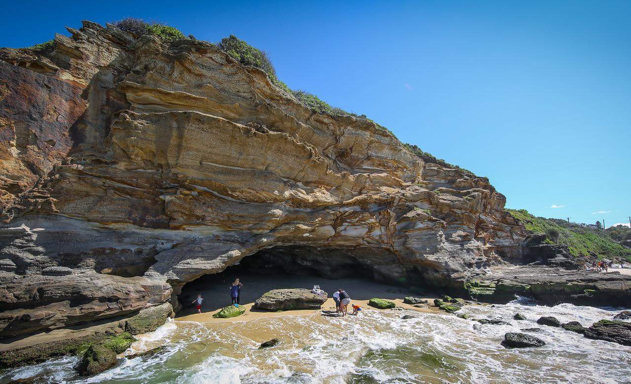 Caves-Beach-Lake-Macquarie-NSW best caves in sydney