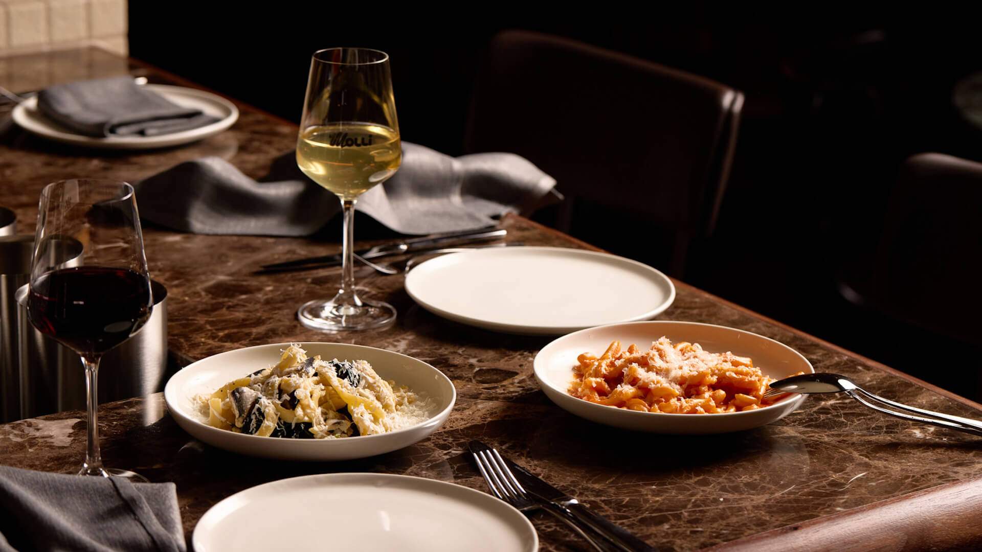Molli bistro and bar in Abbotsford
